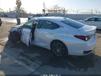 2022 Lexus ES 300h, VIN 58ADA1C19NU014976. Photo 3 of 6 from IAAI auction. OpenDataCar US salvage catalog.