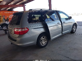 2005 Honda Odyssey, VIN 5FNRL38715B128919. Фото 4 з 6 з аукціону IAAI. Каталог авто зі США OpenDataCar.