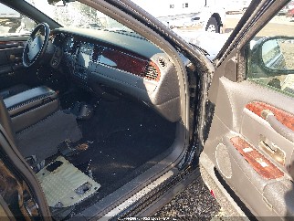 2011 Lincoln Town Car, VIN 2L1FL8JW7BX757028. Фото 5 з 6 з аукціону IAAI. Каталог авто зі США OpenDataCar.