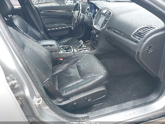 2013 Chrysler 300, VIN 2C3CCAEG1DH658108. Фото 5 з 6 з аукціону IAAI. Каталог авто зі США OpenDataCar.