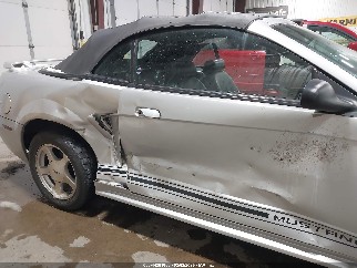 2001 Ford Mustang, VIN 1FAFP44421F180872. Фото 6 из 6 с аукциона IAAI. Каталог авто из США OpenDataCar.