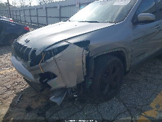 2016 Jeep Cherokee, VIN 1C4PJLCB2GW184696. Фото 6 з 6 з аукціону IAAI. Каталог авто зі США OpenDataCar.