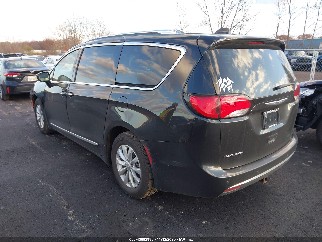 2018 Chrysler Pacifica, VIN 2C4RC1BG4JR353508. Фото 3 з 6 з аукціону IAAI. Каталог авто зі США OpenDataCar.