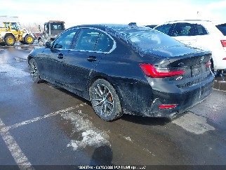 2021 Bmw 3 Series, VIN 3MW5R7J05M8B98828. Zdjęcie 3 z 6 z aukcji IAAI. Katalog aut z USA OpenDataCar.