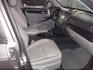 2015 Kia Sorento, VIN 5XYKTCA60FG556641. Zdjęcie 5 z 6 z aukcji IAAI. Katalog aut z USA OpenDataCar.