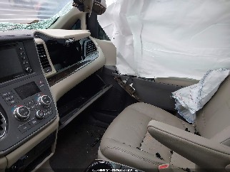 2020 Toyota Sienna, VIN 5TDDZ3DC6LS231967. Фото 5 з 6 з аукціону IAAI. Каталог авто зі США OpenDataCar.