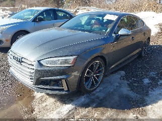2019 Audi S5, VIN WAUC4CF58KA003163. Фото 2 из 6 с аукциона IAAI. Каталог авто из США OpenDataCar.