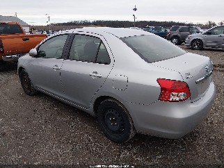 2010 Toyota Yaris, VIN JTDBT4K30A1373498. Фото 3 з 6 з аукціону IAAI. Каталог авто зі США OpenDataCar.