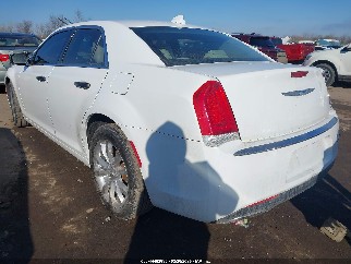2018 Chrysler 300, VIN 2C3CCAKG6JH194989. Фото 3 з 6 з аукціону IAAI. Каталог авто зі США OpenDataCar.