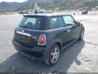 2008 Mini Cooper, VIN WMWMF33588TT63050. Фото 4 з 6 з аукціону IAAI. Каталог авто зі США OpenDataCar.
