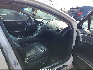 2015 Lincoln MKZ, VIN 3LN6L2LU6FR612123. Фото 5 з 6 з аукціону IAAI. Каталог авто зі США OpenDataCar.