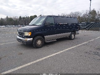 2003 Ford E-150, VIN 1FMRE11W13HA38162. Фото 2 из 6 с аукциона IAAI. Каталог авто из США OpenDataCar.