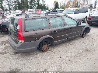 2001 Volvo V70, VIN YV1SZ58D711025518. Фото 4 з 6 з аукціону IAAI. Каталог авто зі США OpenDataCar.