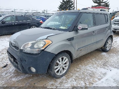 2013 Kia Soul, VIN KNDJT2A68D7520650. Фото 2 з 6 з аукціону IAAI. Каталог авто зі США OpenDataCar.
