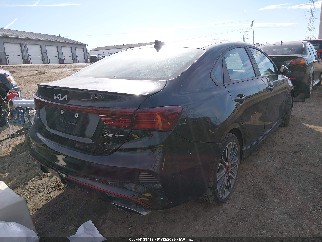 2023 Kia Forte, VIN 3KPF44ACXPE617163. Фото 4 з 6 з аукціону IAAI. Каталог авто зі США OpenDataCar.