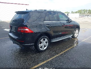 2015 Mercedes-benz ML-Class, VIN 4JGDA5JB6FA567663. Zdjęcie 4 z 6 z aukcji IAAI. Katalog aut z USA OpenDataCar.