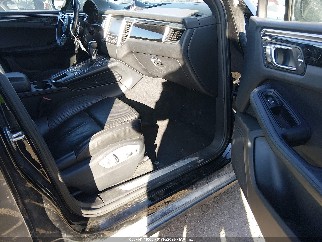 2016 Porsche Macan, VIN WP1AB2A52GLB50381. Фото 2 з 6 з аукціону IAAI. Каталог авто зі США OpenDataCar.