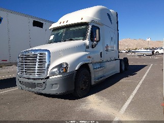 2016 Freightliner Cascadia 125, VIN 3AKJGLD58GSGT5547. Фото 2 з 6 з аукціону IAAI. Каталог авто зі США OpenDataCar.