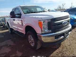 2017 Ford F-250, VIN 1FT7X2B62HEF26670. Фото 1 з 6 з аукціону IAAI. Каталог авто зі США OpenDataCar.