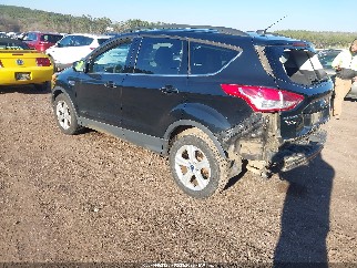 2016 Ford Escape, VIN 1FMCU0GX7GUB35334. Фото 3 з 6 з аукціону IAAI. Каталог авто зі США OpenDataCar.