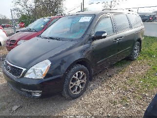 2014 Kia Sedona, VIN KNDMG4C70E6587141. Zdjęcie 2 z 6 z aukcji IAAI. Katalog aut z USA OpenDataCar.