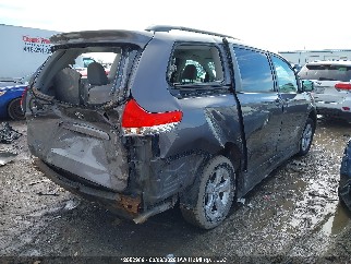 2011 Toyota Sienna, VIN 5TDKK3DC0BS084345. Фото 4 из 6 с аукциона IAAI. Каталог авто из США OpenDataCar.