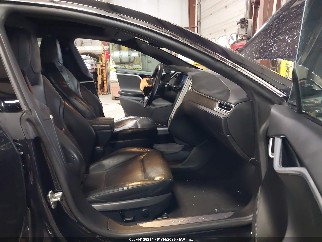 2015 Tesla Model S, VIN 5YJSA1E23FF109732. Фото 5 з 6 з аукціону IAAI. Каталог авто зі США OpenDataCar.