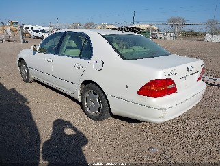 2002 Lexus LS 430, VIN JTHBN30F220061917. Фото 3 из 6 с аукциона IAAI. Каталог авто из США OpenDataCar.