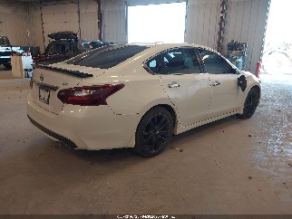 2017 Nissan Altima, VIN 1N4AL3AP1HC220871. Фото 4 з 6 з аукціону IAAI. Каталог авто зі США OpenDataCar.