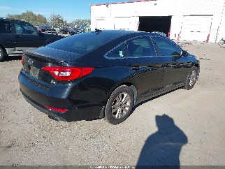 2016 Hyundai Sonata, VIN 5NPE24AF8GH340049. Фото 4 з 6 з аукціону IAAI. Каталог авто зі США OpenDataCar.