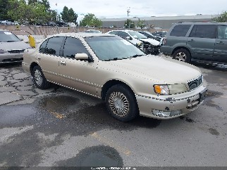 1998 Infiniti I30, VIN JNKCA21A6WT606616. Zdjęcie 1 z 6 z aukcji IAAI. Katalog aut z USA OpenDataCar.