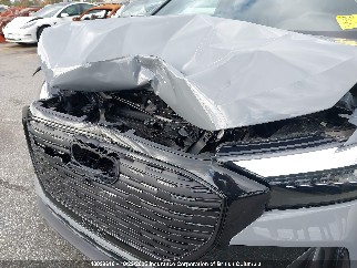 2025 Audi Q4 e-tron, VIN WA1GUAFZ0SP041506. Фото 6 из 6 с аукциона IAAI. Каталог авто из США OpenDataCar.