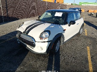 2015 Mini Hardtop, VIN WMWXM5C51FT942621. Фото 2 з 6 з аукціону IAAI. Каталог авто зі США OpenDataCar.