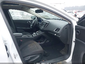 2016 Chrysler 200, VIN 1C3CCCAB7GN168449. Фото 5 з 6 з аукціону IAAI. Каталог авто зі США OpenDataCar.