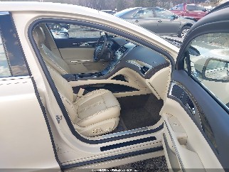 2015 Lincoln MKZ, VIN 3LN6L2LU3FR613648. Фото 5 з 6 з аукціону IAAI. Каталог авто зі США OpenDataCar.