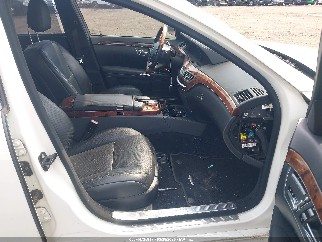 2009 Mercedes-benz S-Class, VIN WDDNG86X89A244027. Фото 5 з 6 з аукціону IAAI. Каталог авто зі США OpenDataCar.