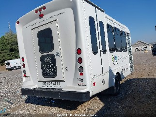 2023 Ford E-450, VIN 1FDFE4FN0PDD25896. Фото 4 з 6 з аукціону IAAI. Каталог авто зі США OpenDataCar.