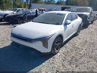 2025 Kia K4, VIN 3KPFT4DE7SE044117. Фото 2 з 6 з аукціону IAAI. Каталог авто зі США OpenDataCar.