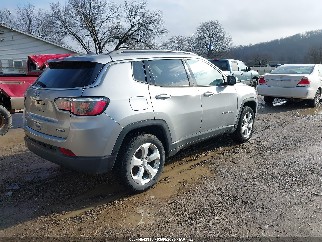 2018 Jeep Compass, VIN 3C4NJDBB5JT185613. Фото 4 з 6 з аукціону IAAI. Каталог авто зі США OpenDataCar.