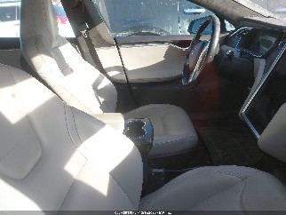 2015 Tesla Model S, VIN 5YJSA1H24FF094539. Фото 5 з 6 з аукціону IAAI. Каталог авто зі США OpenDataCar.