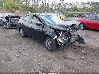 2018 Nissan Versa, VIN 3N1CN7AP1JL886842. Фото 1 з 6 з аукціону IAAI. Каталог авто зі США OpenDataCar.