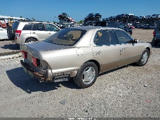 1998 Lexus LS 400, VIN JT8BH28F2W0129256. Фото 4 из 6 с аукциона IAAI. Каталог авто из США OpenDataCar.