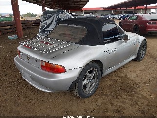 1998 Bmw Z3, VIN 4USCH7339WLE10577. Фото 4 из 6 с аукциона IAAI. Каталог авто из США OpenDataCar.