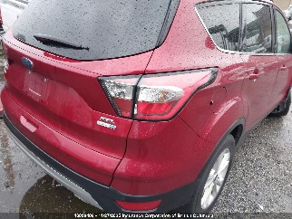 2018 Ford Escape, VIN 1FMCU9HD6JUB88574. Фото 4 з 6 з аукціону IAAI. Каталог авто зі США OpenDataCar.