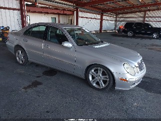 2005 Mercedes-benz E-Class, VIN WDBUF70J25A692442. Фото 1 з 6 з аукціону IAAI. Каталог авто зі США OpenDataCar.