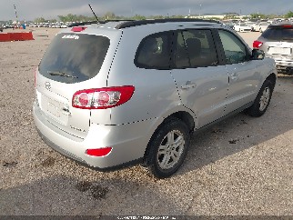 2010 Hyundai Santa Fe, VIN 5NMSG3ABXAH348542. Фото 4 з 6 з аукціону IAAI. Каталог авто зі США OpenDataCar.