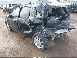 2013 Toyota Prius C, VIN JTDKDTB33D1555983. Фото 3 з 6 з аукціону IAAI. Каталог авто зі США OpenDataCar.
