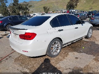 2017 Bmw 3 Series, VIN WBA8A3C38HK692965. Фото 4 з 6 з аукціону IAAI. Каталог авто зі США OpenDataCar.