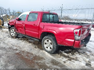2018 Toyota Tacoma, VIN 5TFCZ5AN9JX123315. Фото 3 з 6 з аукціону IAAI. Каталог авто зі США OpenDataCar.