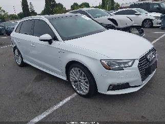 2018 Audi A3 e-tron, VIN WAUTPBFF8JA080950. Фото 1 з 6 з аукціону IAAI. Каталог авто зі США OpenDataCar.